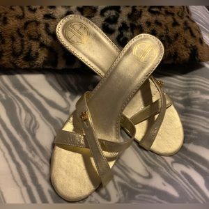 Low heels size 9 gold preowned